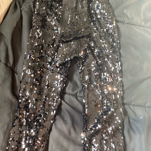 Black sequin pants has some stretch with zipper - Picture 3 of 4